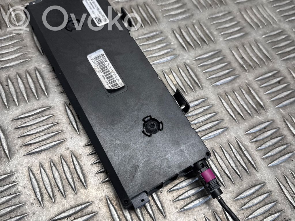 BMW X3 F25 Aerial antenna amplifier 