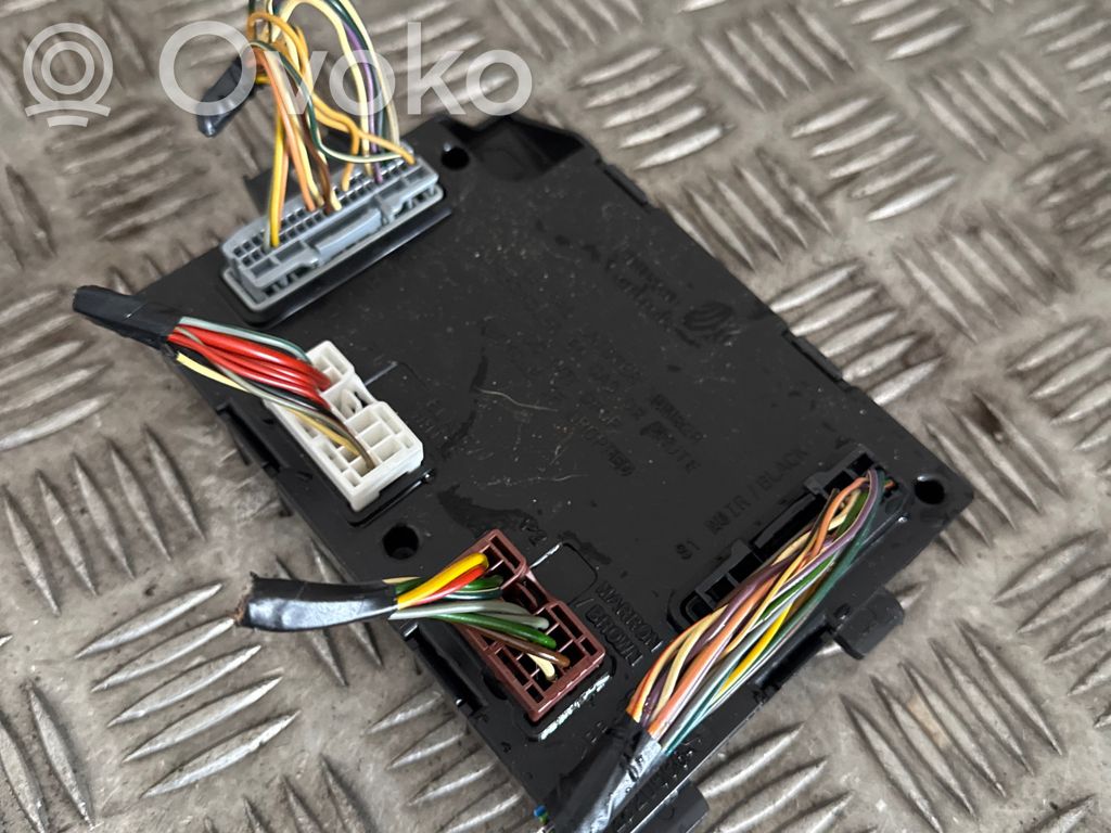 Renault Captur Citu veidu vadības bloki / moduļi 