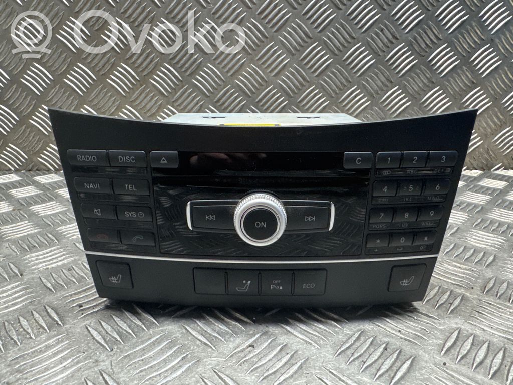 Mercedes-Benz E W212 Unitate principală radio/CD/DVD/GPS 