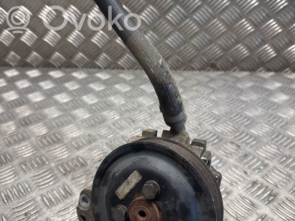 BMW X1 E84 Power steering pump 