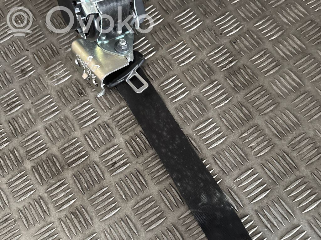 Toyota Avensis T270 Rear seatbelt 