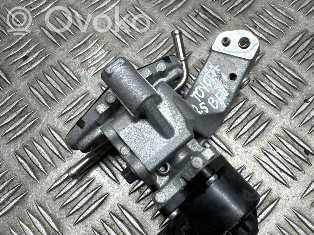 Toyota RAV 4 (XA50) Válvula EGR 