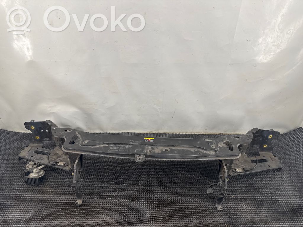 Volvo XC90 Radiatorių panelė 