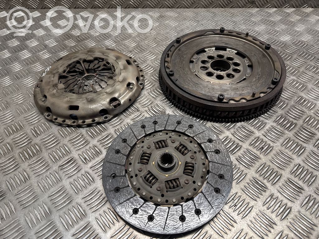 Volvo XC90 Sankabos komplektas 