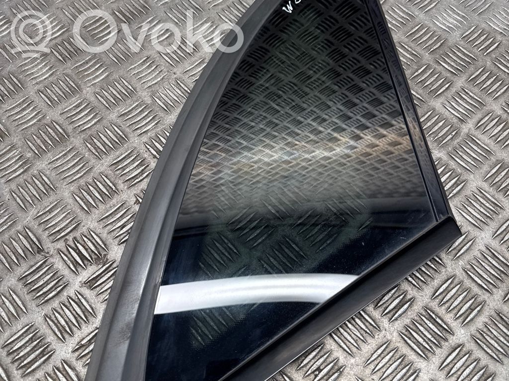 Vidrio lateral trasero   A2466701000