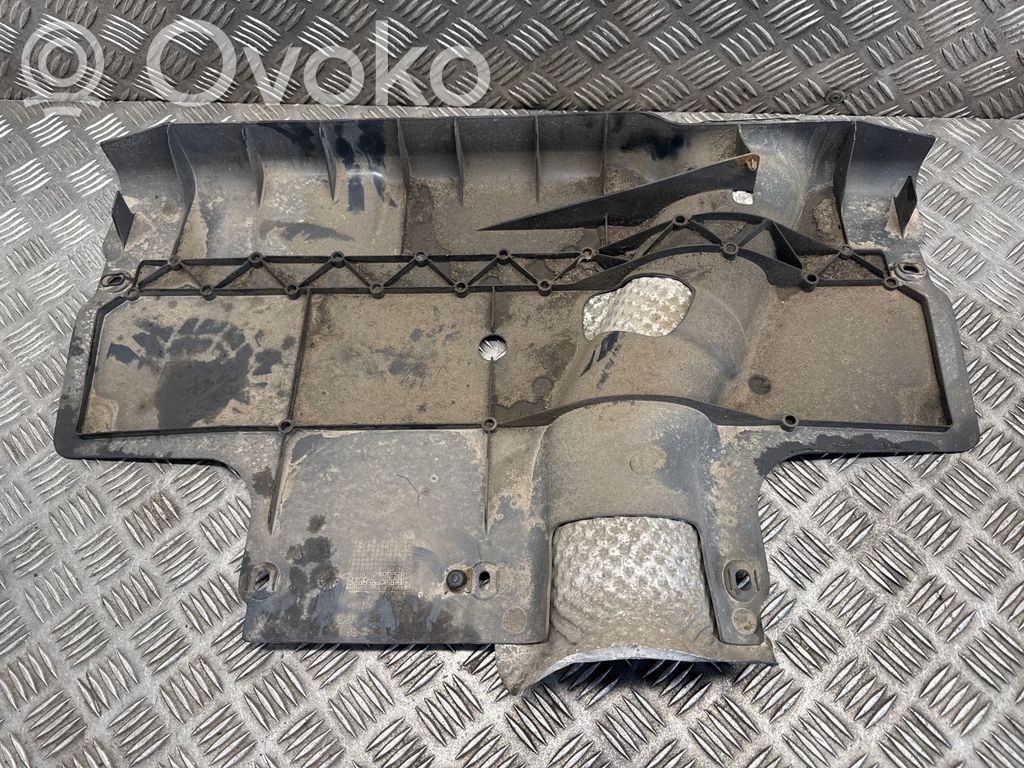 Mercedes-Benz B W246 W242 Osłona środkowa podwozia 