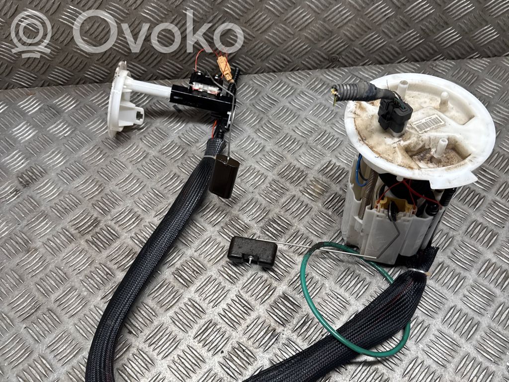 Volvo XC60 Pompă combustibil în rezervor 