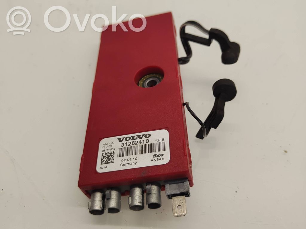 Volvo XC70 Pystyantennivahvistin 