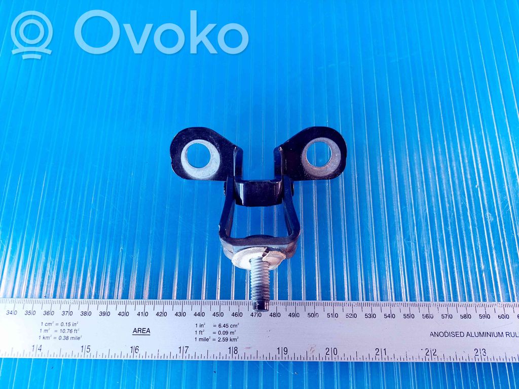 Ford Kuga II Tailgate hinge 
