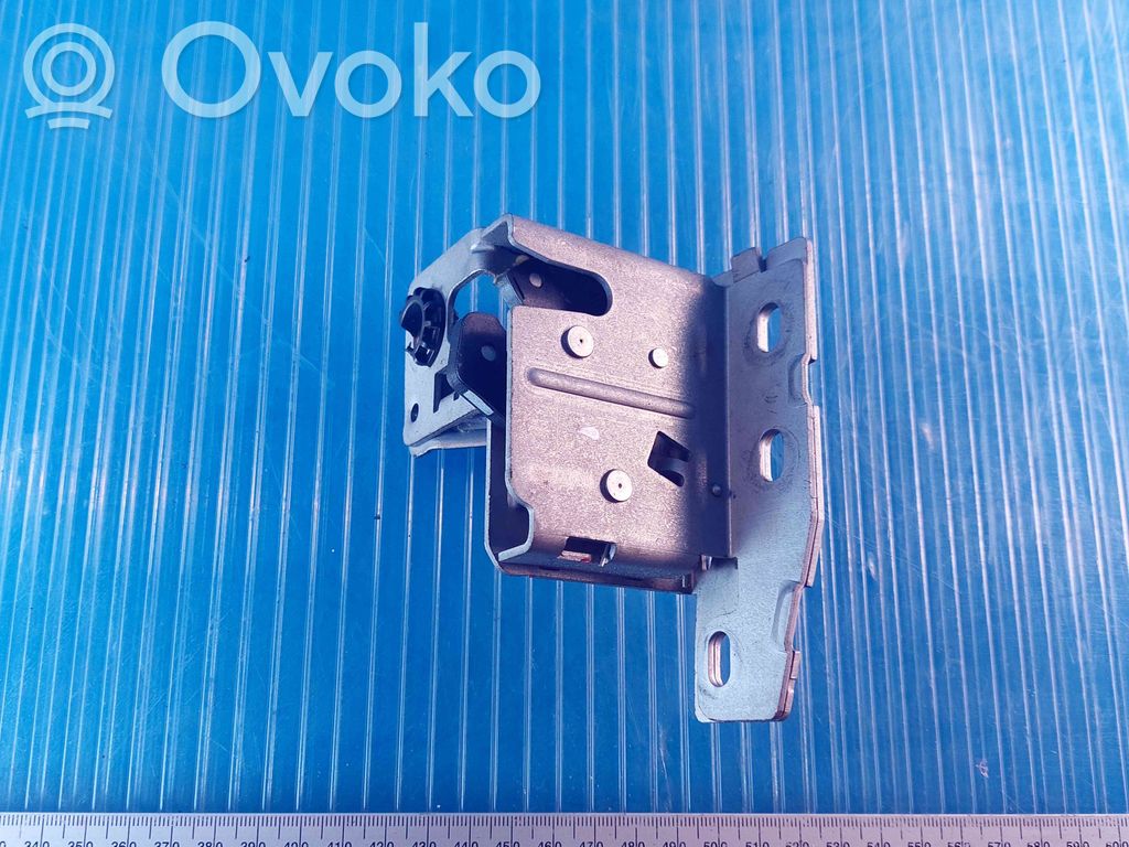 Ford Transit Lastausoven lukko 