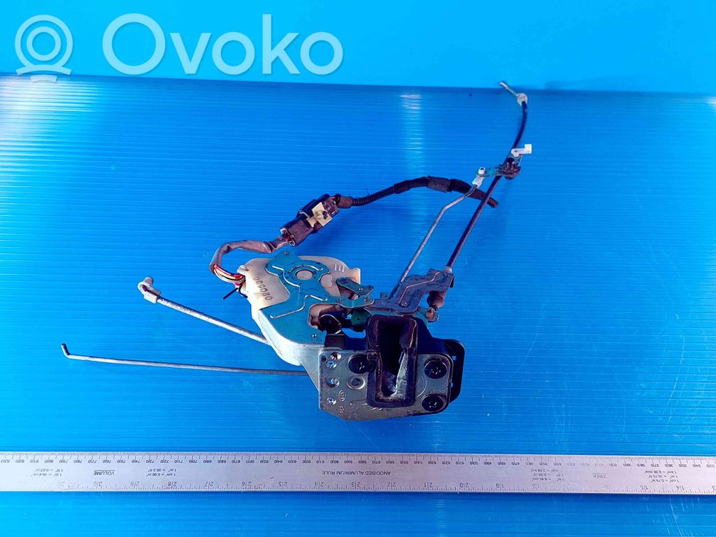 KIA Sorento Front door lock 