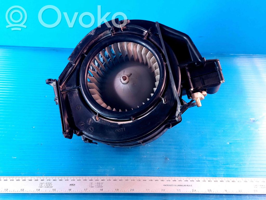 Audi A6 S6 C6 4F Pečiuko ventiliatorius/ putikas 