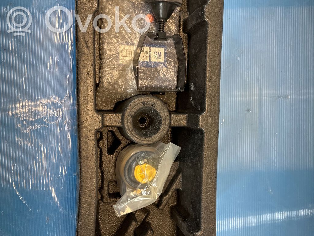 Opel Corsa E Tool box 
