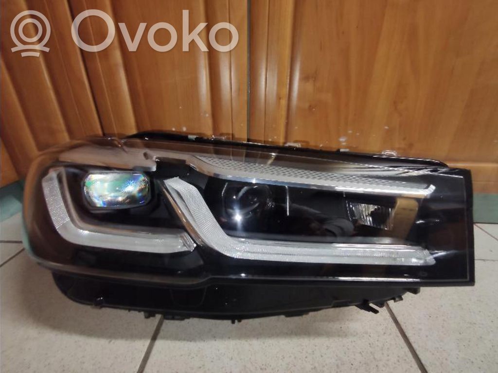 BMW 5 G30 G31 G38 Lampa przednia 