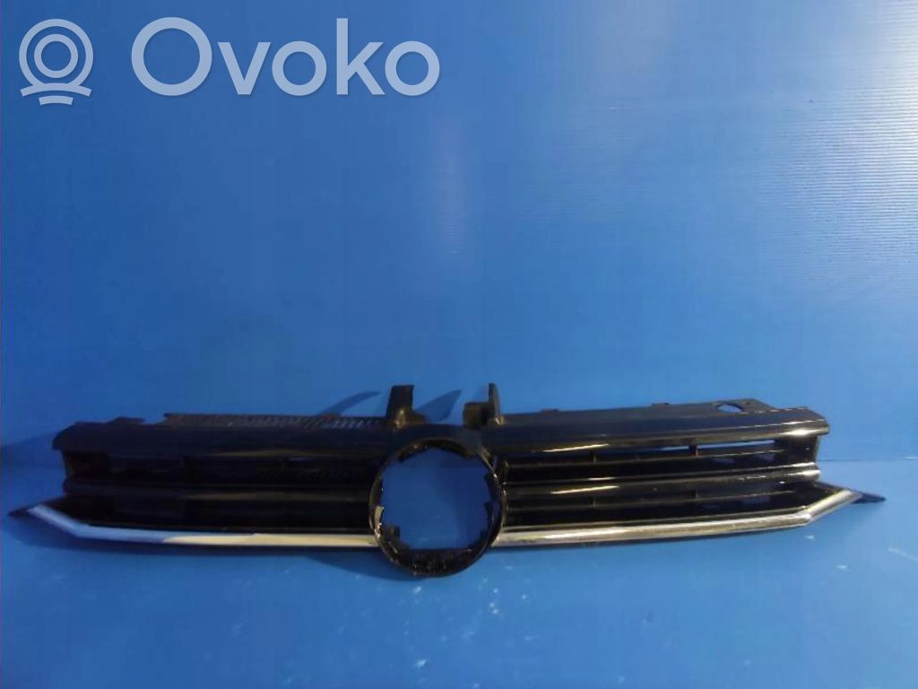 Volkswagen Touran III Atrapa chłodnicy / Grill 