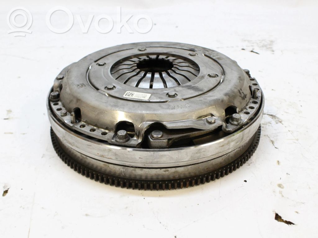 Opel Astra K Kaksoismassavauhtipyörä 