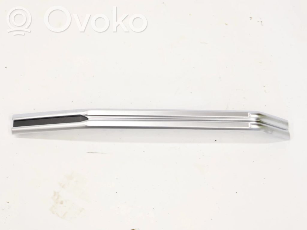 Front grill   4K9853230