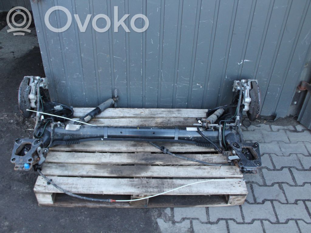 Rear axle beam   5781904