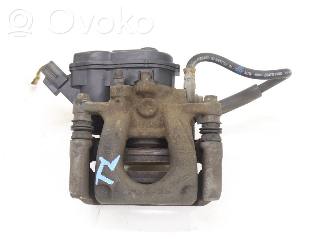 Bremsscheiben und Bremssättel eingestellt   5784021