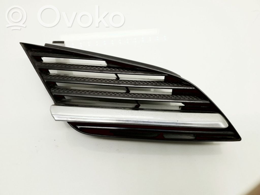 Nissan Primera Etusäleikkö 