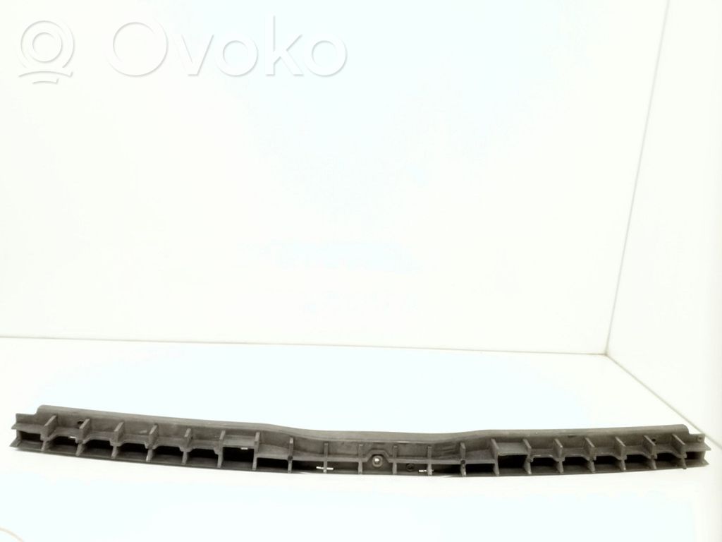 Volkswagen PASSAT B5.5 Soporte de montaje del parachoques trasero 