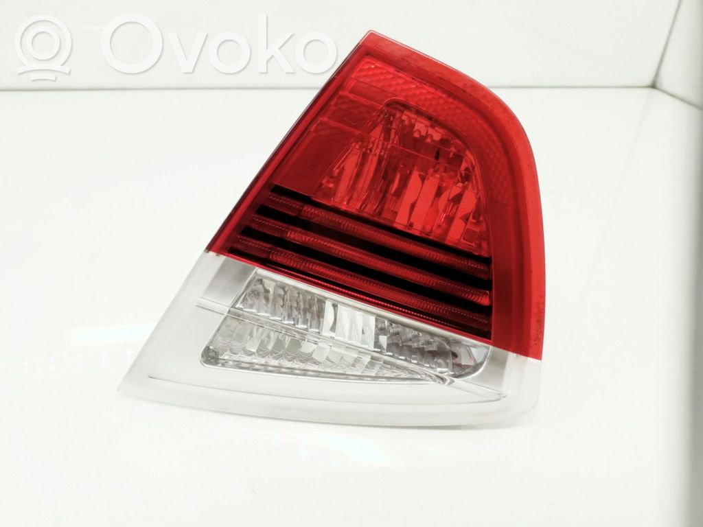 BMW 3 E90 E91 Tailgate rear/tail lights 