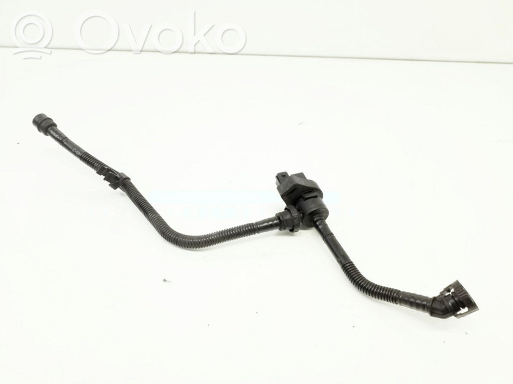 BMW 3 E90 E91 Fuel tank valve 