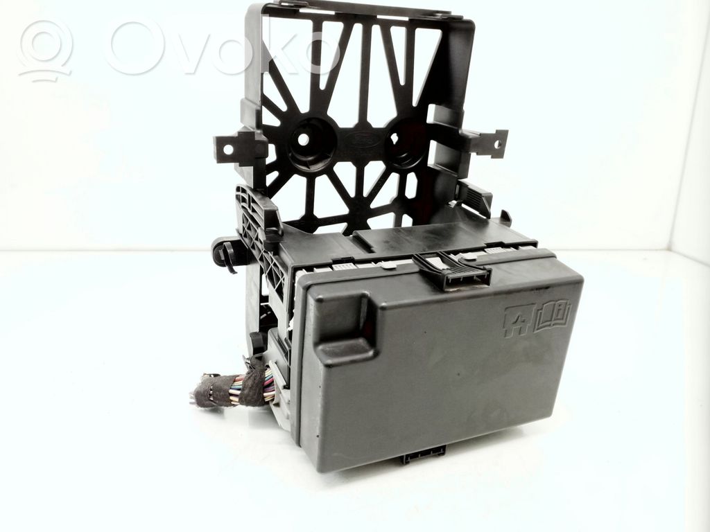 Fuse module   6C1T14A067CA,6C1T14C445AB,6V1T14A076CC