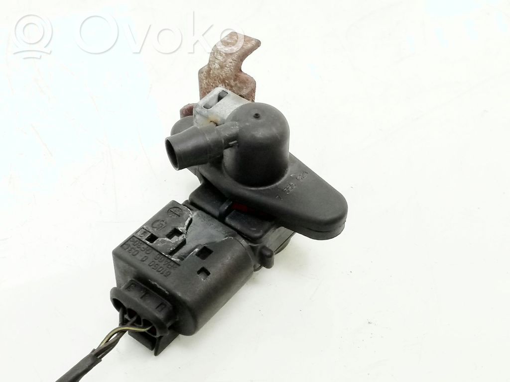 BMW 3 E90 E91 Vacuum valve 