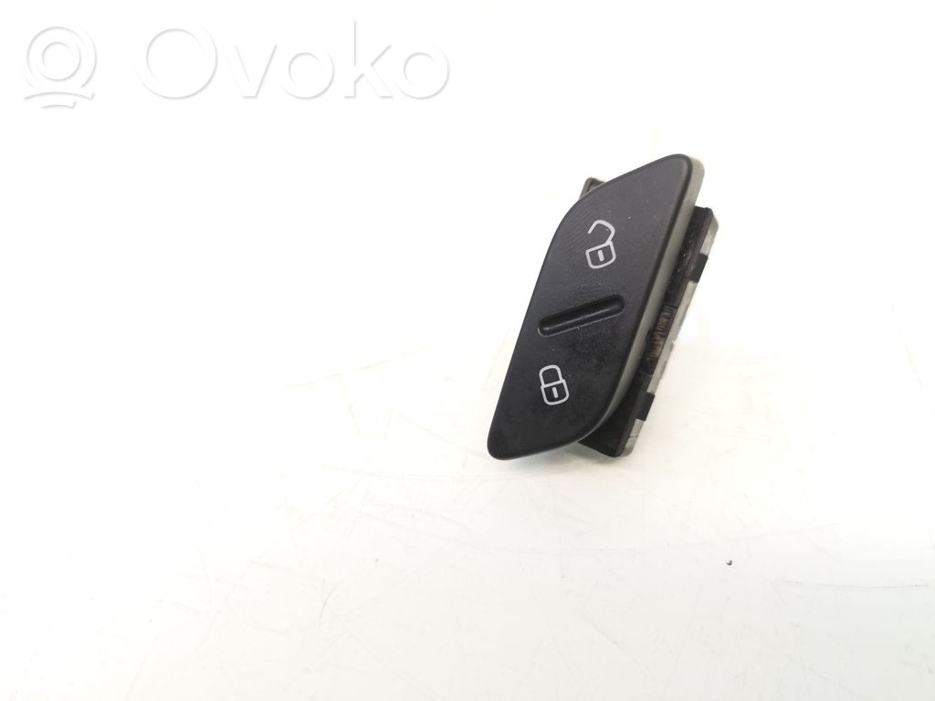 Volkswagen Jetta VI Central locking switch button 