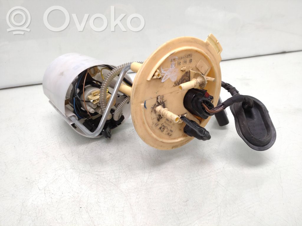 Volkswagen PASSAT B6 Bomba interna de combustible 