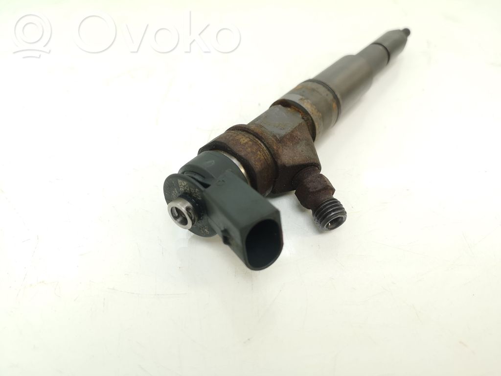 Inyector de combustible   7793836,0445110216