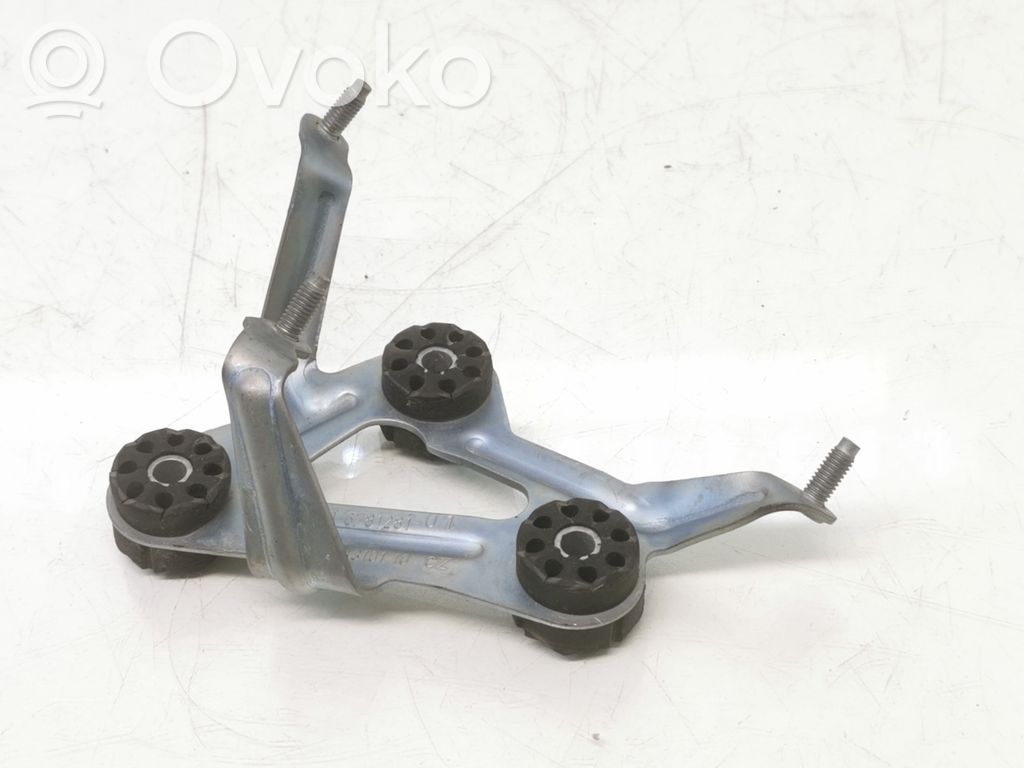 BMW 1 E81 E87 ABS-pumpun kiinnike 