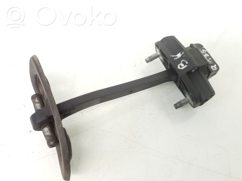 Loading door check strap stopper   51812967