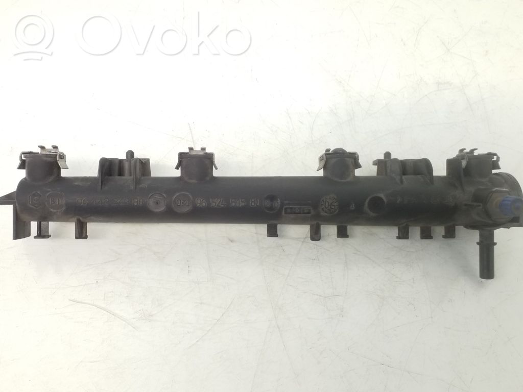 Peugeot 207 Fuel main line pipe 