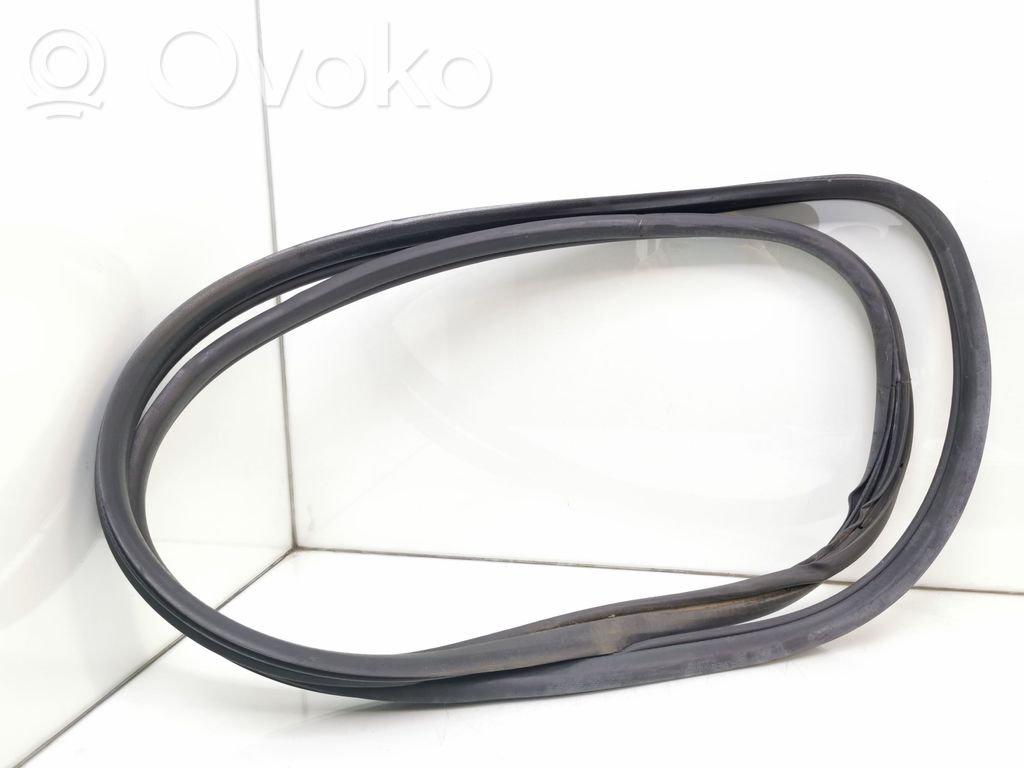 Opel Combo D Front door rubber seal 