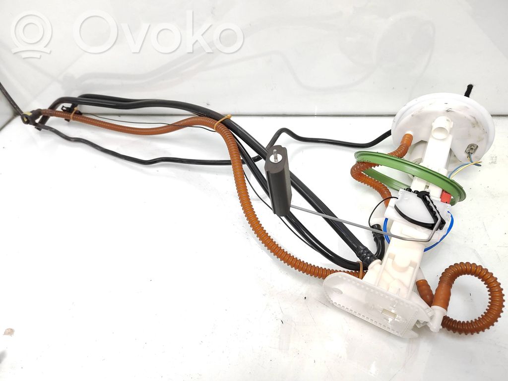 BMW X5 E70 Fuel level sensor 