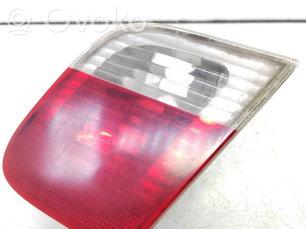 Tailgate rear/tail lights   6910538,388514
