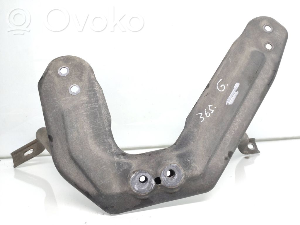 BMW 5 E60 E61 Cits aizmugures šasijas elements 