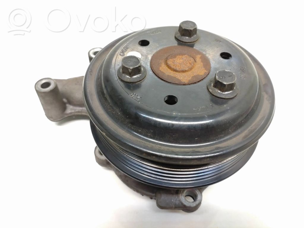 Ford Focus Vesipumppu 