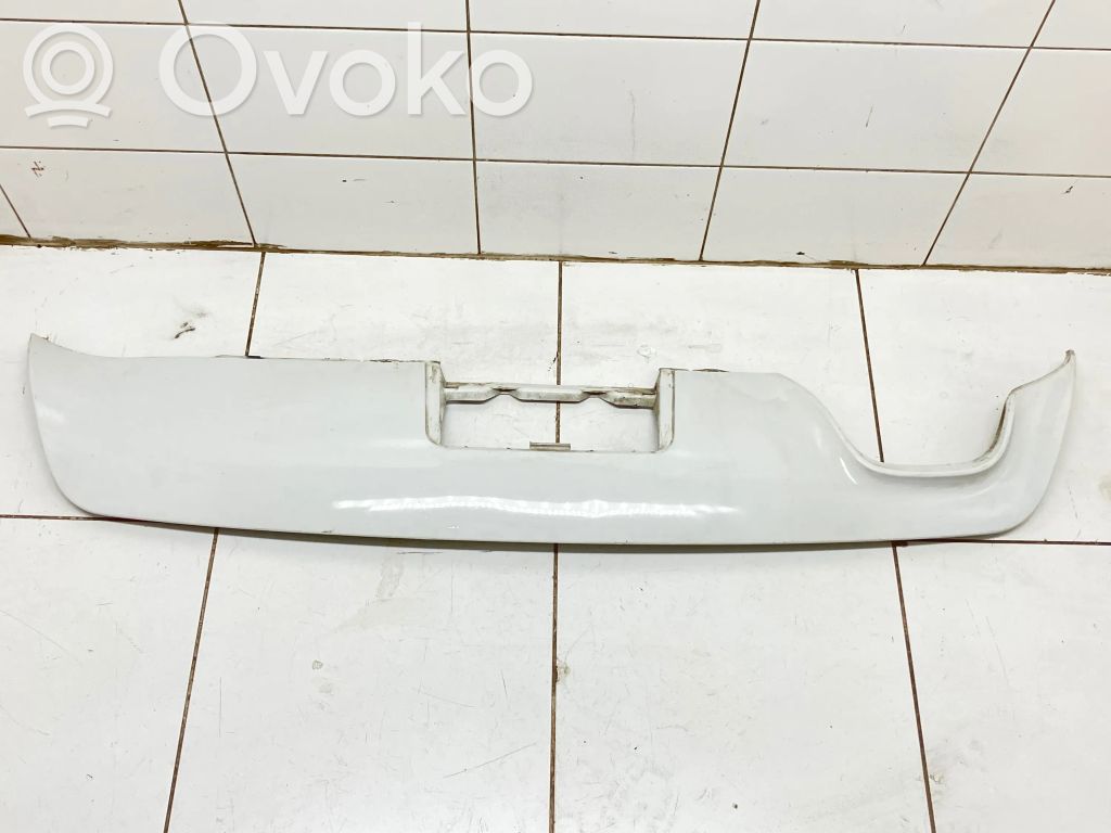 BMW 5 E60 E61 Apakšējā bampera daļa 