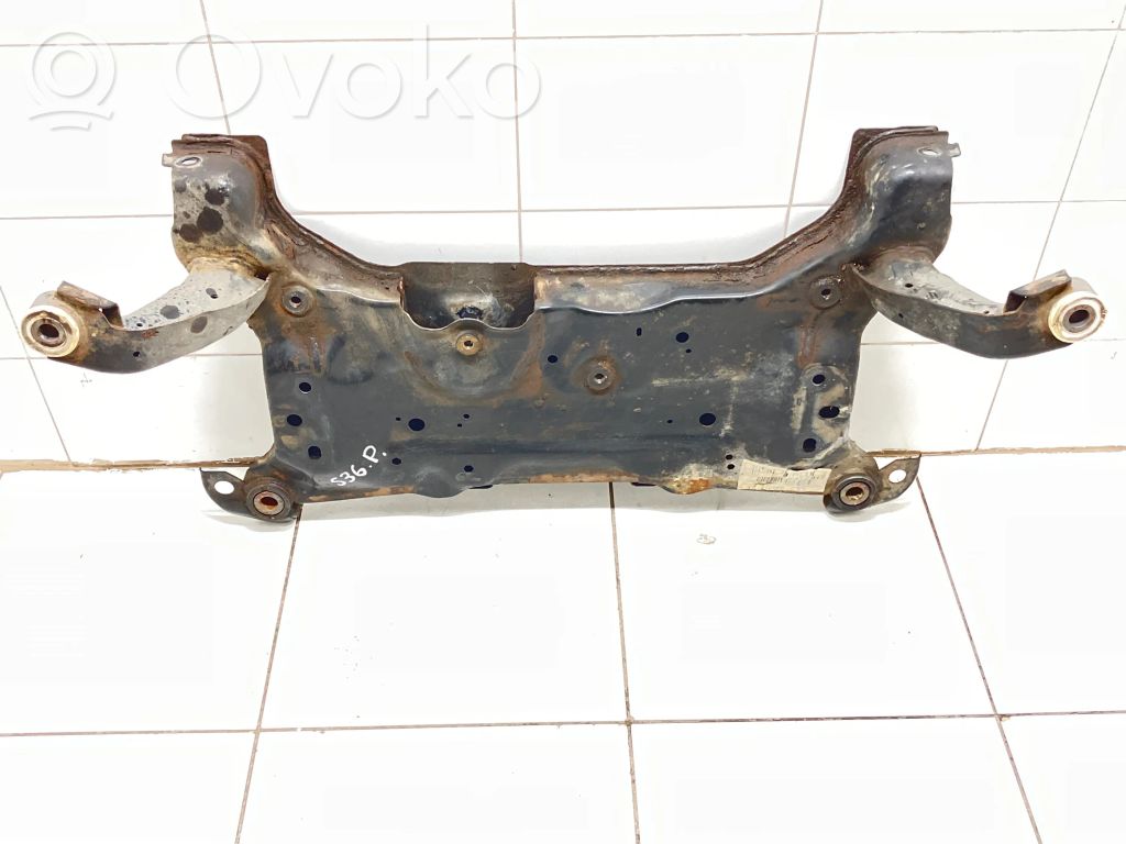 Priekinis traversas   A13049FS0057