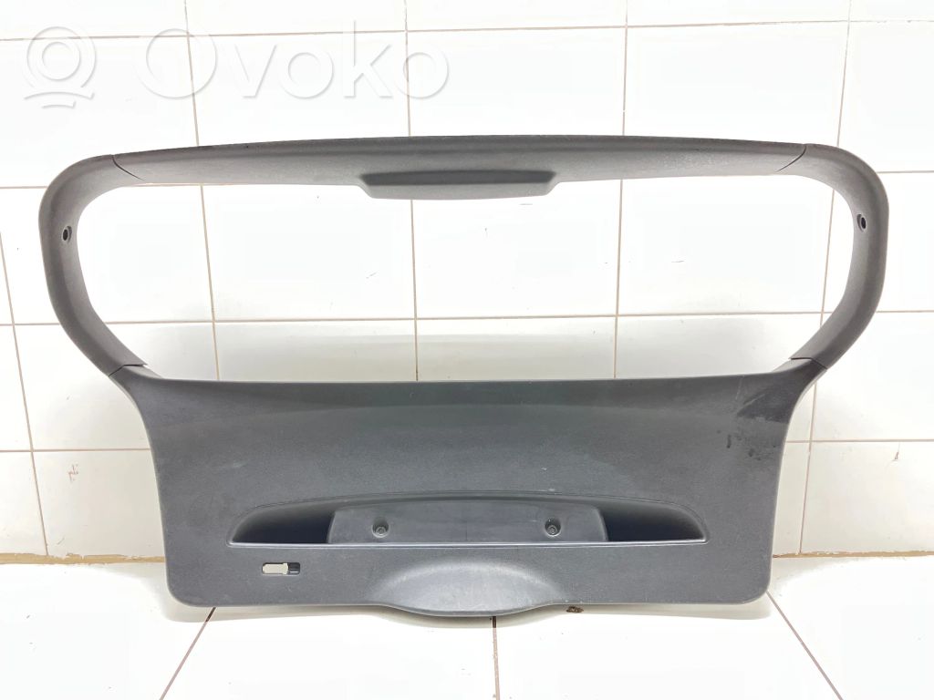 BMW 1 E81 E87 Tailgate/boot cover trim set 