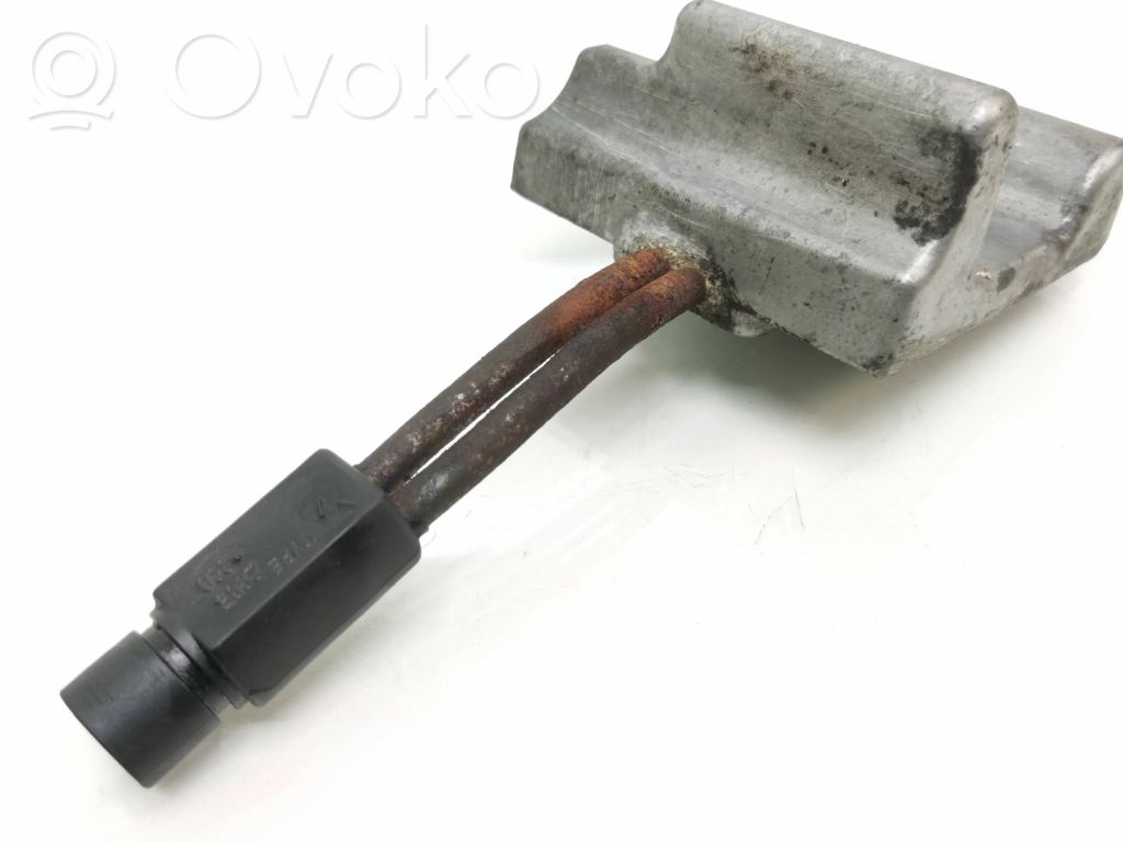 BMW 5 E60 E61 Elektrinė variklio pašildymo sistema (papildoma) 