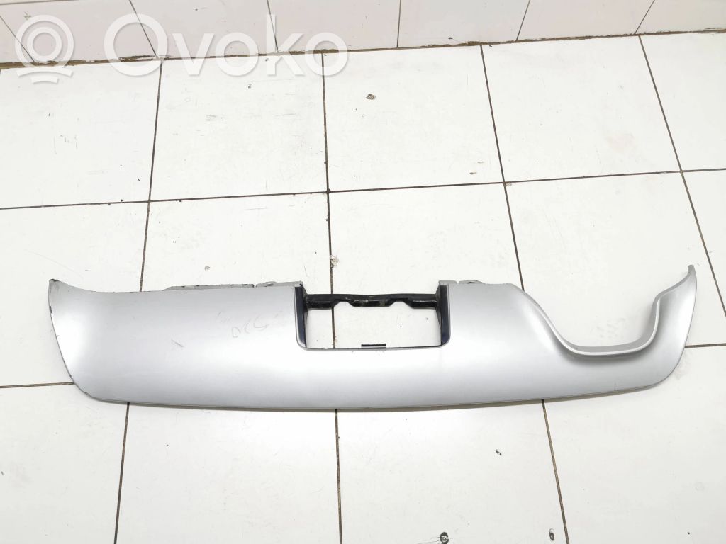 BMW 5 E60 E61 Apakšējā bampera daļa 