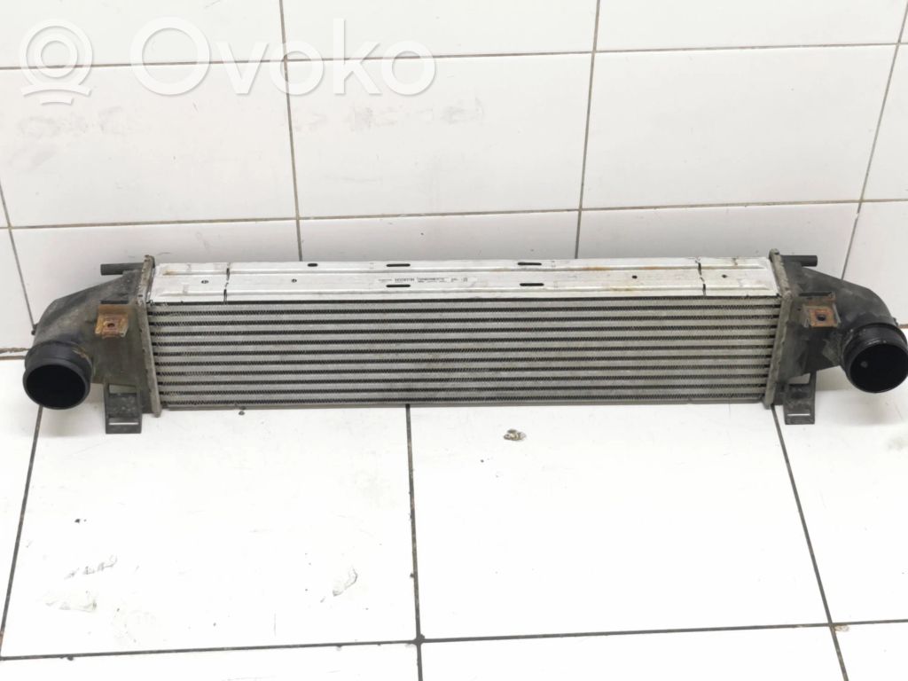 Volvo V70 Interkūlerio radiatorius 