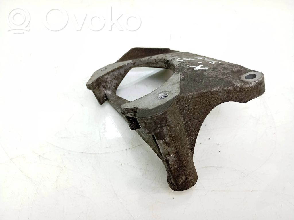 BMW 5 E60 E61 Engine mounting bracket 