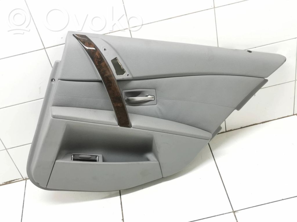 BMW 5 E60 E61 Apšuvums aizmugurējām durvīm 