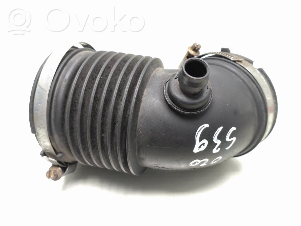 BMW 1 E81 E87 Ilmanoton letku 