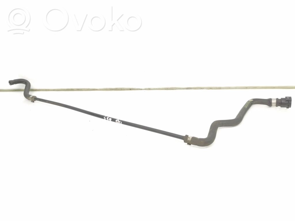 BMW 5 E60 E61 Moottorin vesijäähdytyksen putki/letku 